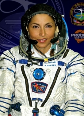 Wanita Iran, Muslimah pertama melesat ke ruang angkasa