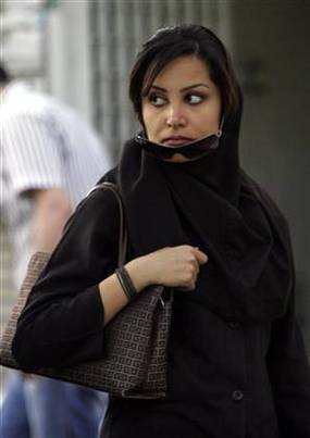 Benarkah wanita Iran mencari kebebasan berpakaian?